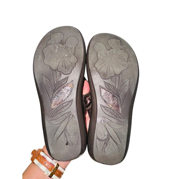 Born Genuine Brown Leather Thong Jesus Sandals 6 Cushioned Comfort Ortho Shoe - Picture 9 of 10